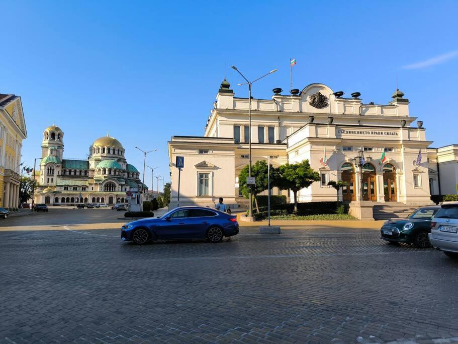Apartemen Cozy 1 Bdrm, Center, Solunska Near Vitoshka Street *